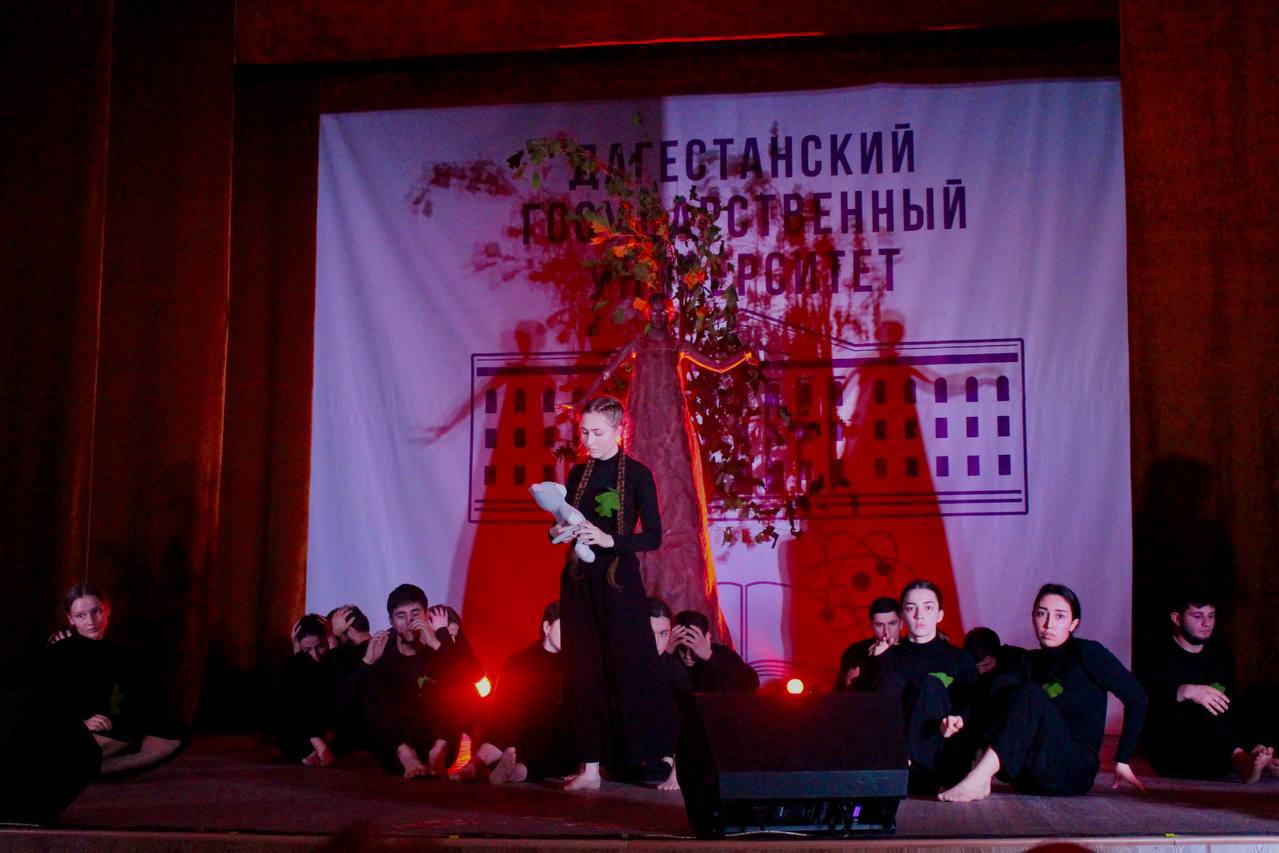 В ДГУ стартовала студенческая весна, посвященная юбилею Расула Гамзатова