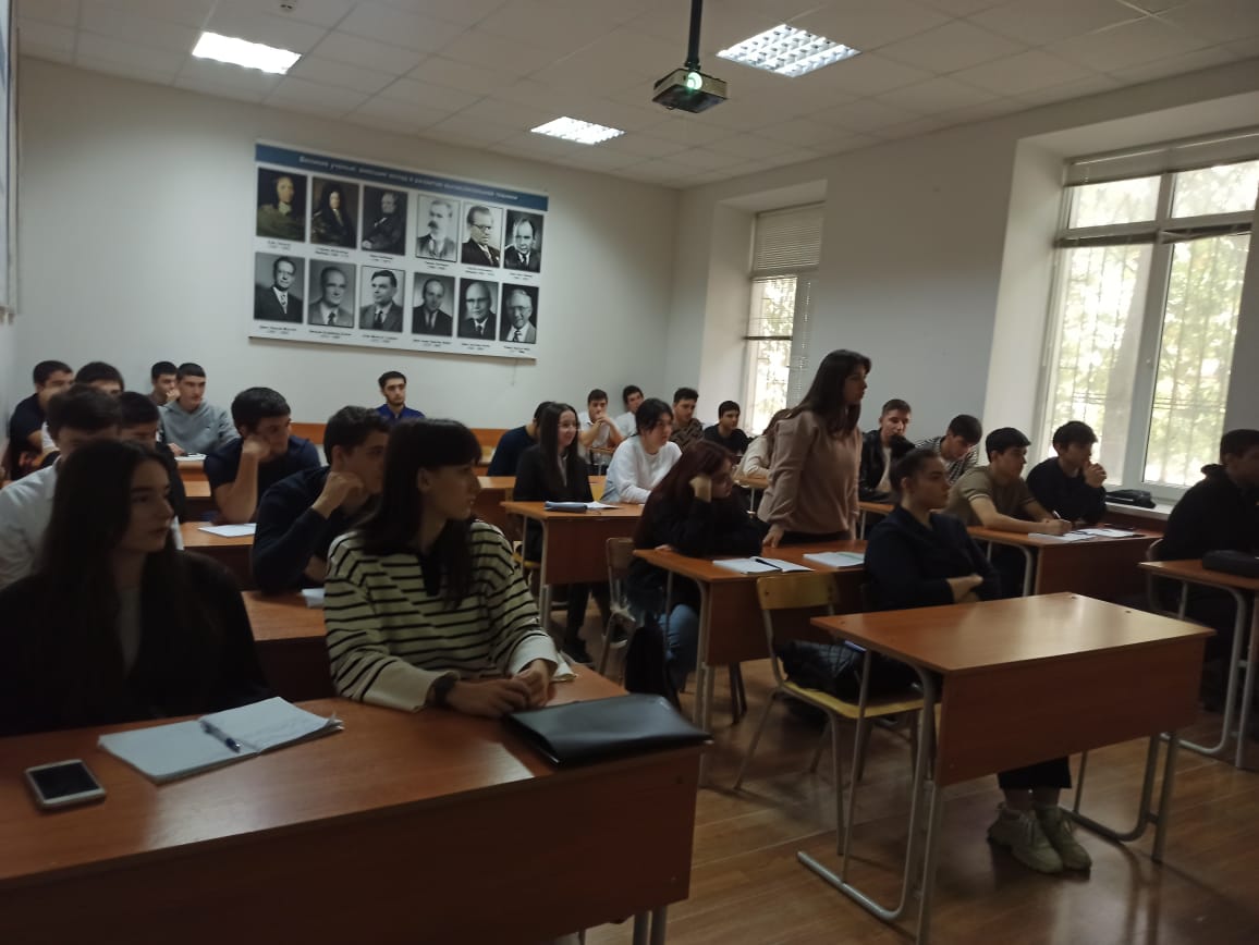  Студентам рассказали о битве за Кавказ 