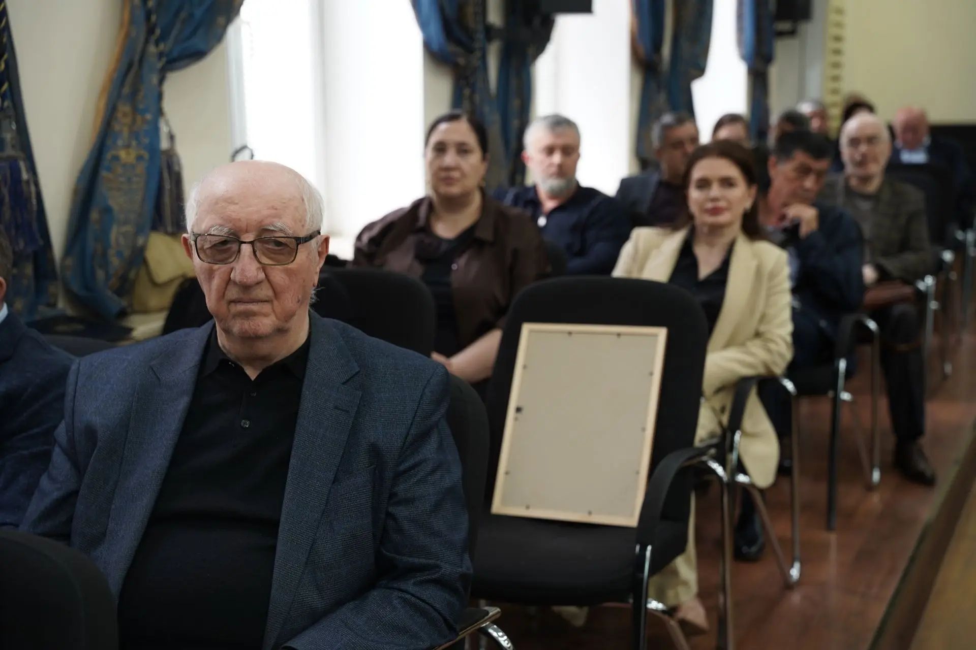 В ДГУ наградили лучших сотрудников