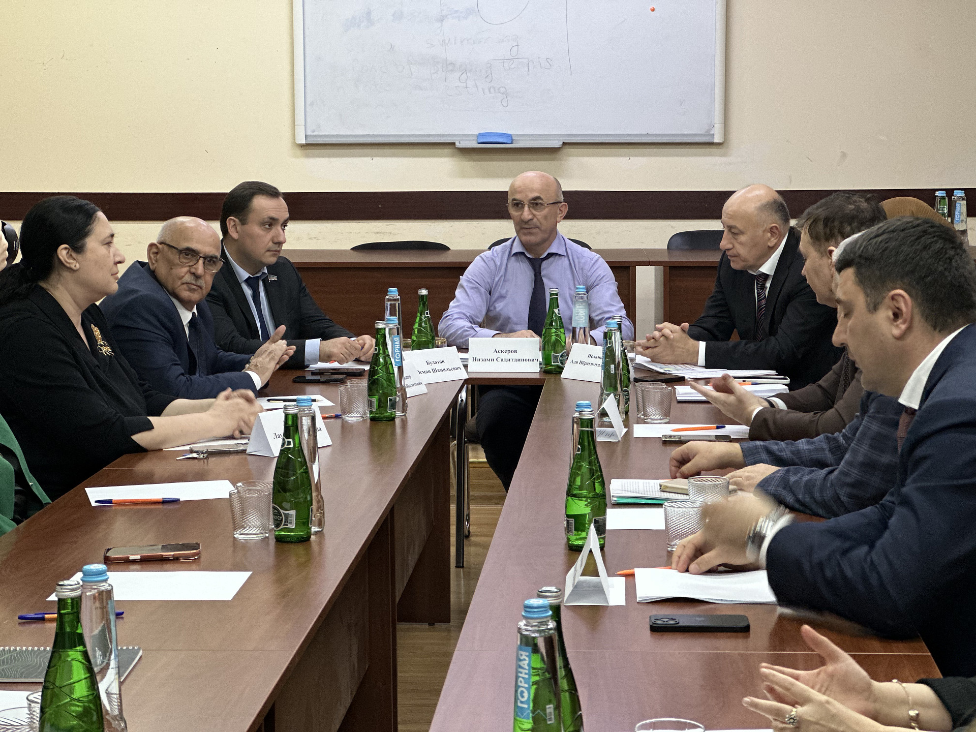 В ДГУ обсудили проект закона о республиканском бюджете РД на 2026 год